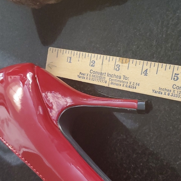Kelly & Katie Red Heels - Picture 3 of 8